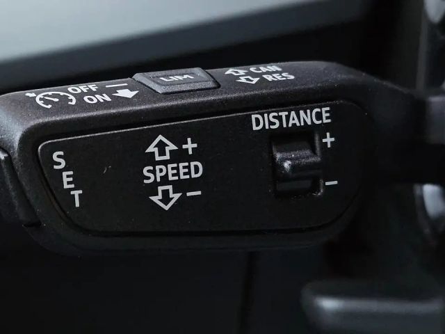 Audi A4 40 TDI Avant S-Line