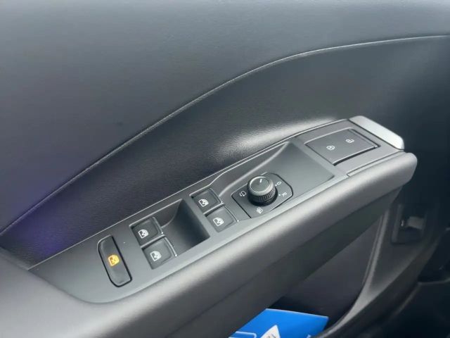 Volkswagen T-Roc 1.5 eTSI DSG R-Line