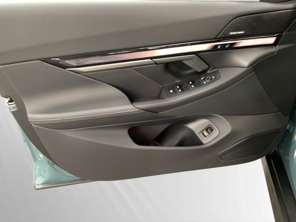 BMW i5 Sedan eDrive40