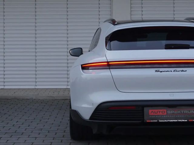 Porsche Taycan Sport Turismo Turbo
