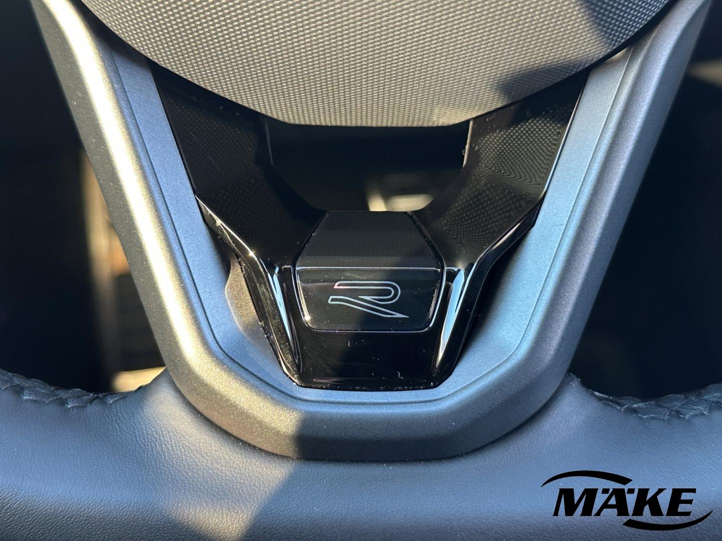 Volkswagen T-Roc 1.5 eTSI DSG R-Line