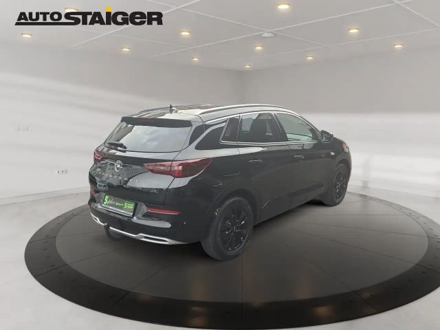 Opel Grandland X Hybrid