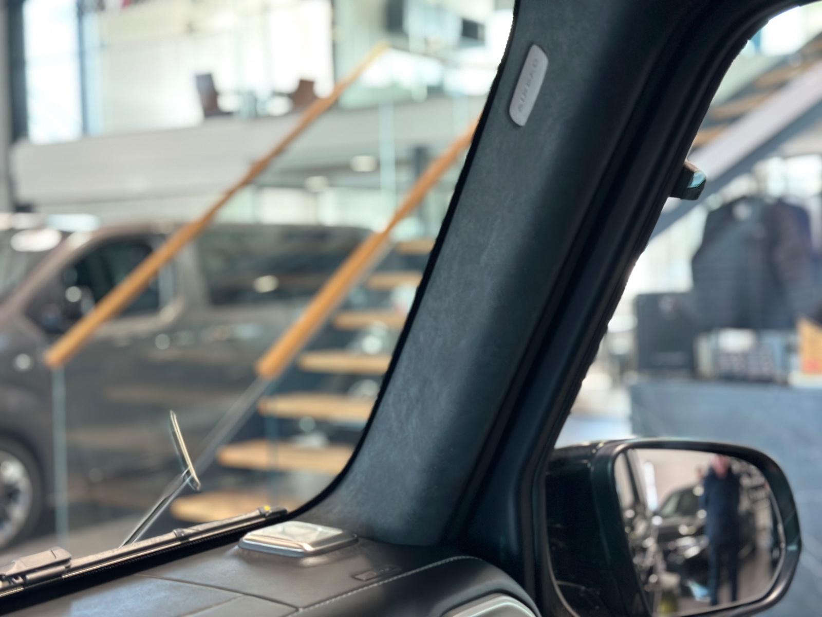 Mercedes-Benz AMG G 2.HA/BURM/NIGHT II/SUPERIOR/22LM/CARBON