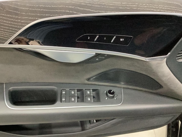 Audi A8 60 TFSI Hybride Lang Quattro