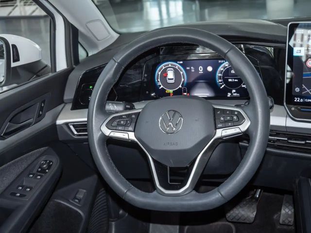 Volkswagen Golf 1.5 eTSI Golf VIII Life Variant