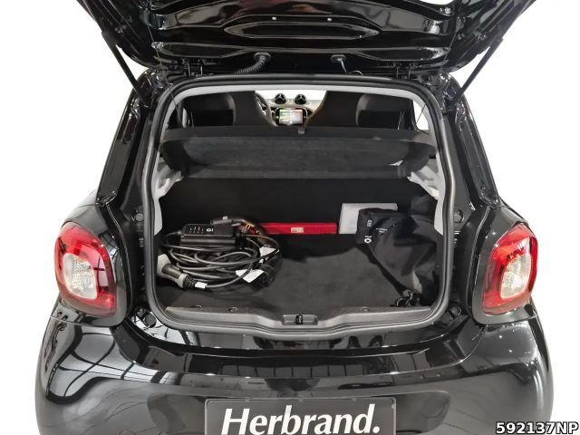 Smart EQ forfour EQ 22 KW CarPlay Sitzhzg Smart-Media DAB