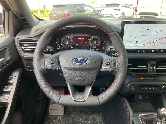 Ford Focus ST Line Wagon