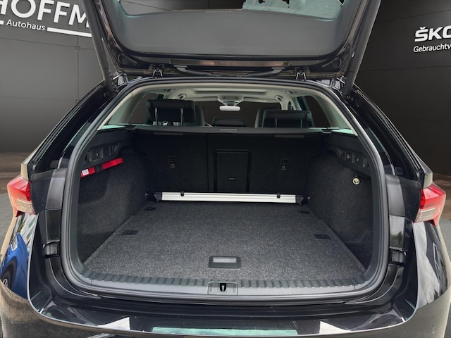 Skoda Octavia Combi Selection