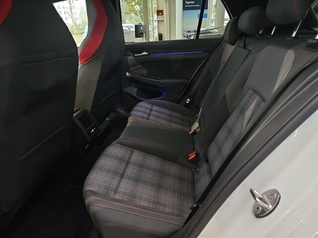 Volkswagen Golf 2.0 TSI DSG