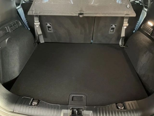 Ford Kuga Plug in Hybrid ST Line X