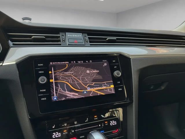 Volkswagen Passat 2.0 TSI Business DSG Variant