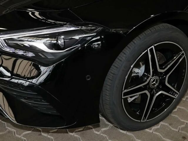 Mercedes-Benz CLA 200 AMG Line Coupé