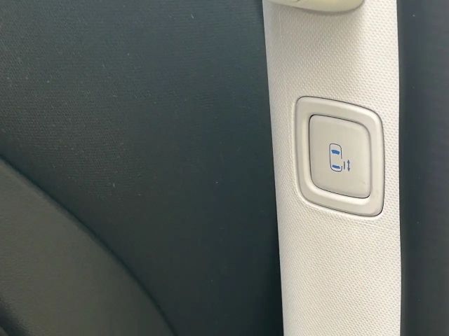 Hyundai Staria Trend