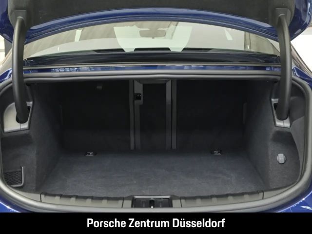 Porsche Taycan Surround-View Abstandstempomat Panorama