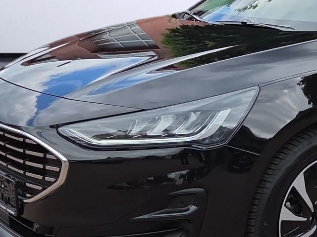 Ford Focus EcoBoost Titanium Wagon