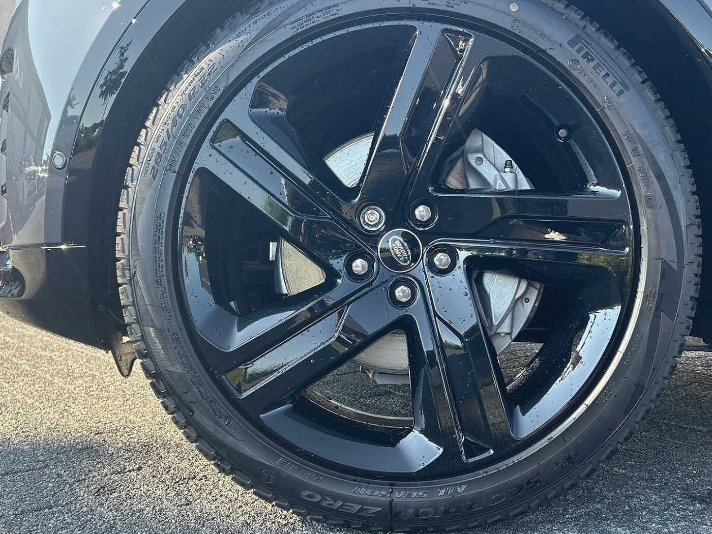 Land Rover Discovery D300 Dynamic HSE