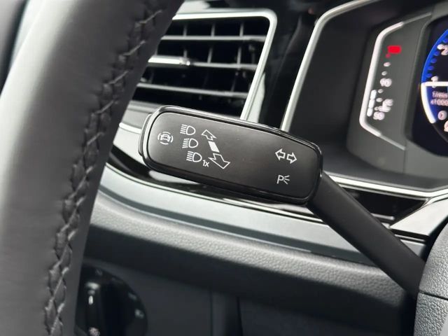 Volkswagen Taigo 1.0 TSI DSG R-Line