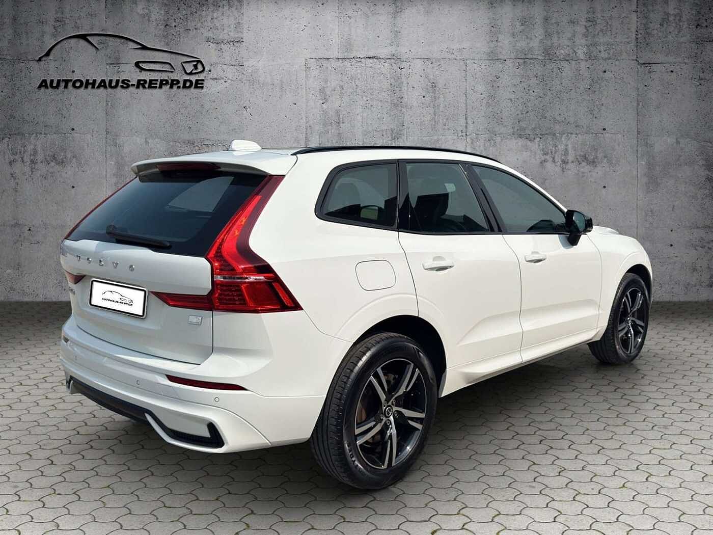 Volvo XC60 AWD R-Design Recharge T6