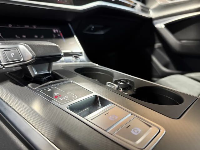 Audi A6 Avant Quattro