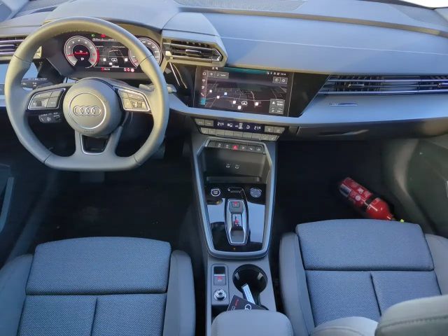 Audi A3 35 TFSI S-Line Sedan Sportback