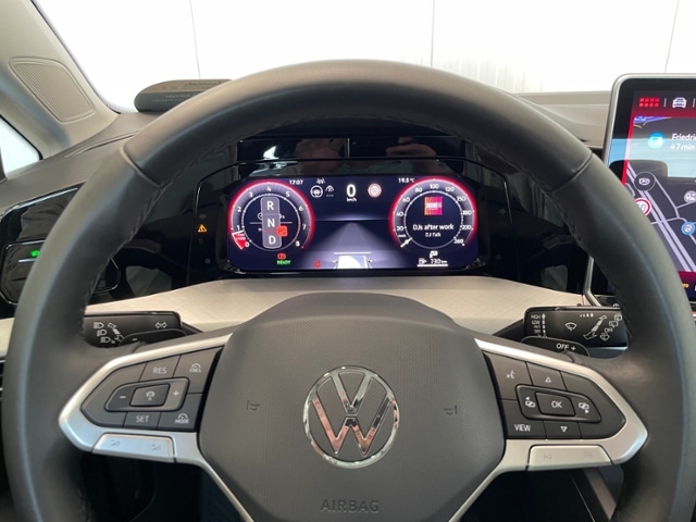 Volkswagen Golf 1.5 eTSI DSG Golf VIII Variant