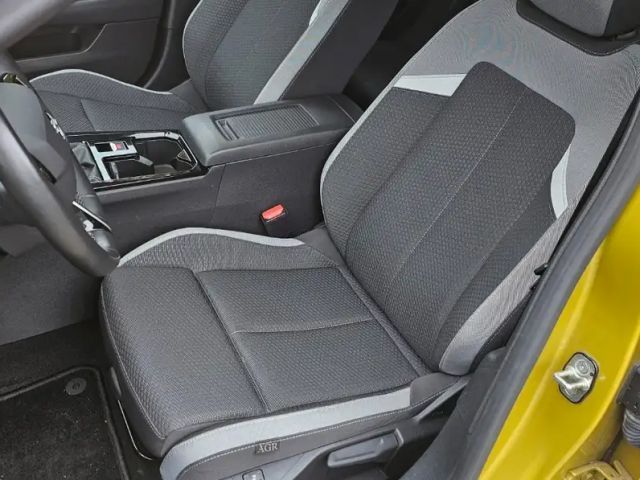 Opel Astra 1.2 Turbo Enjoy Turbo