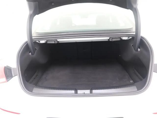 Mercedes-Benz CLA 180 Coupé Progressive