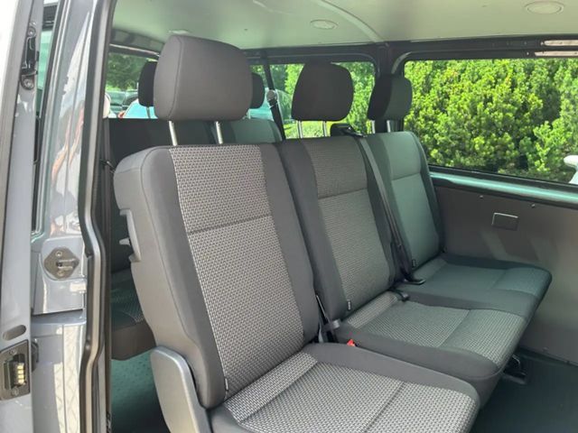 Volkswagen Transporter 6.1 Kombi Motor: 2,0 l TDI SCR 110 kW Getriebe: 6-Gang-Sch