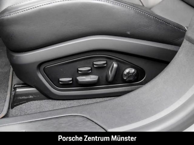 Porsche Taycan 4S Cross Turismo