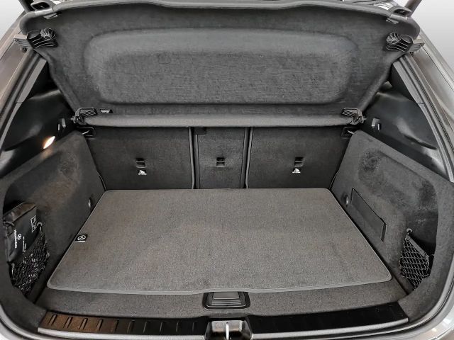 Mercedes-Benz GLA 180 Progressive