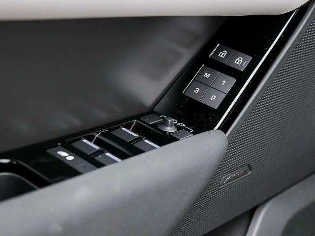 Land Rover Range Rover Velar D200 Dynamic SE