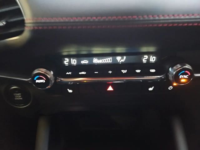Mazda 3 2.5L Homura SkyActiv e-Skyactiv