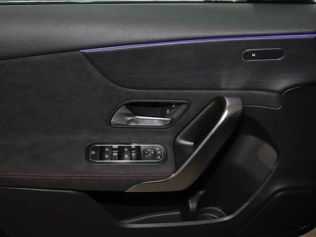 Mercedes-Benz A 200 AMG Line