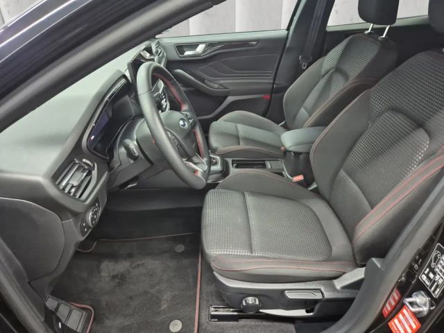 Ford Focus ST Line Wagon