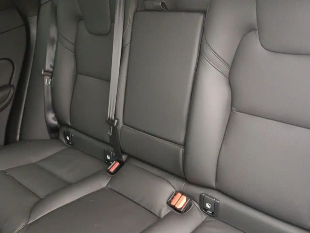 Volvo XC60 AWD Dark Plus T6