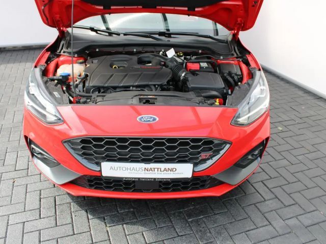 Ford Focus Limited ST Line