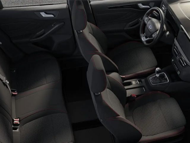 Ford Focus ST Line Wagon