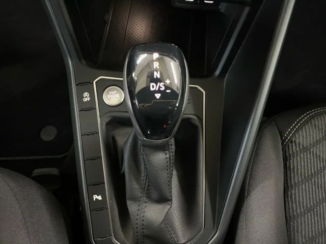 Volkswagen Taigo 1.5 TSI DSG R-Line