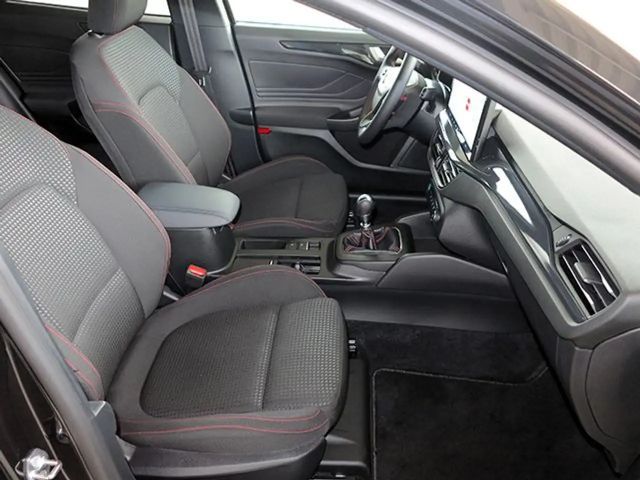 Ford Focus ST Line Wagon