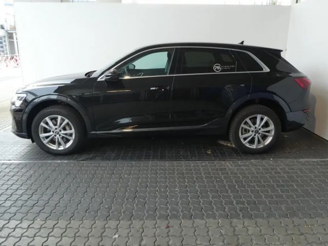 Audi Q8 e-tron 55 Business Quattro