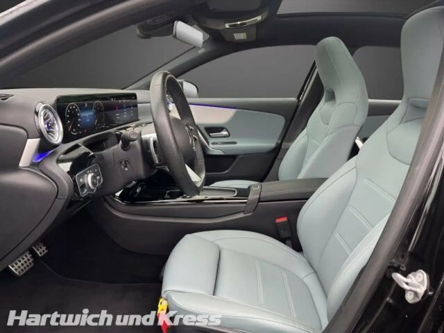 Mercedes-Benz A 220 4MATIC AMG Line