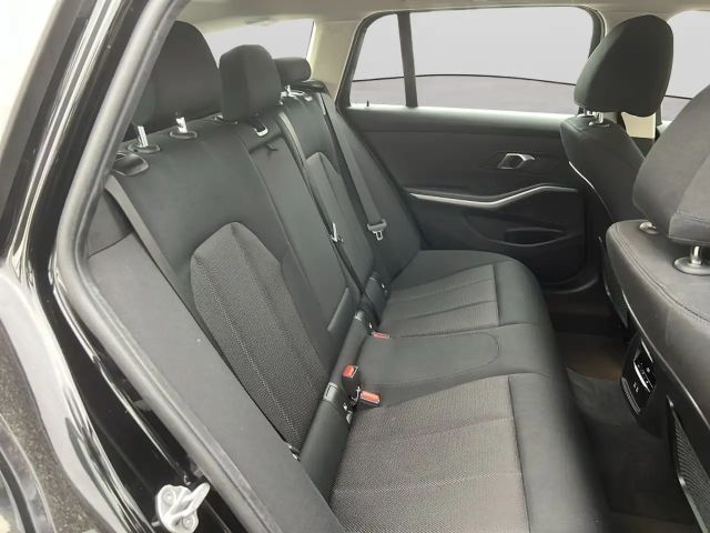 BMW 320 320d Touring xDrive