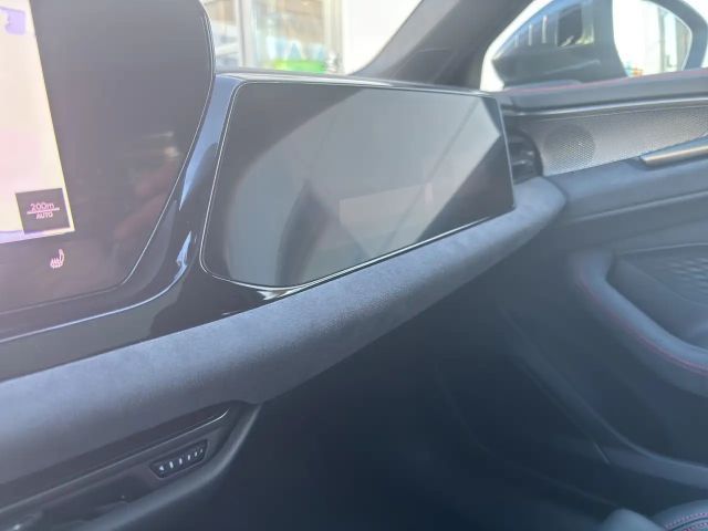 Audi A6 Avant Quattro