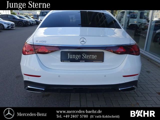 Mercedes-Benz E 200 AMG Line Sedan