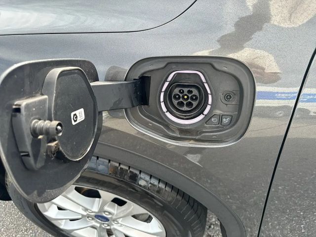 Ford Kuga Plug in Hybrid Titanium