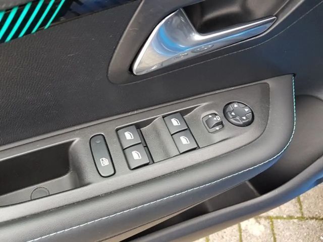 Peugeot 208 Allure Pack