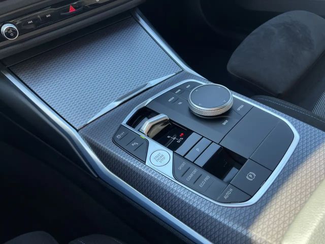 BMW 320 320d M-Sport Touring