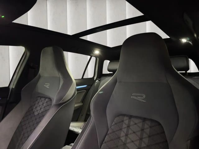 Volkswagen Golf 1.5 eTSI IQ.Drive R-Line