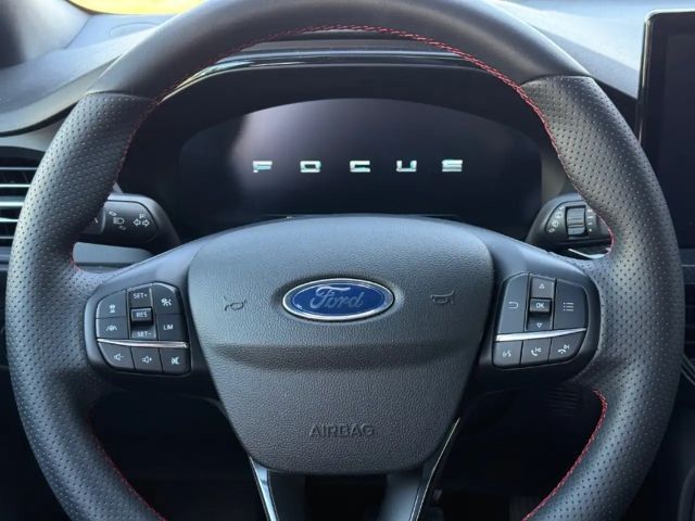 Ford Focus EcoBoost ST Line