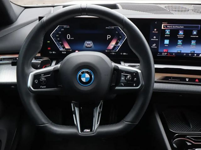 BMW i5 eDrive40
